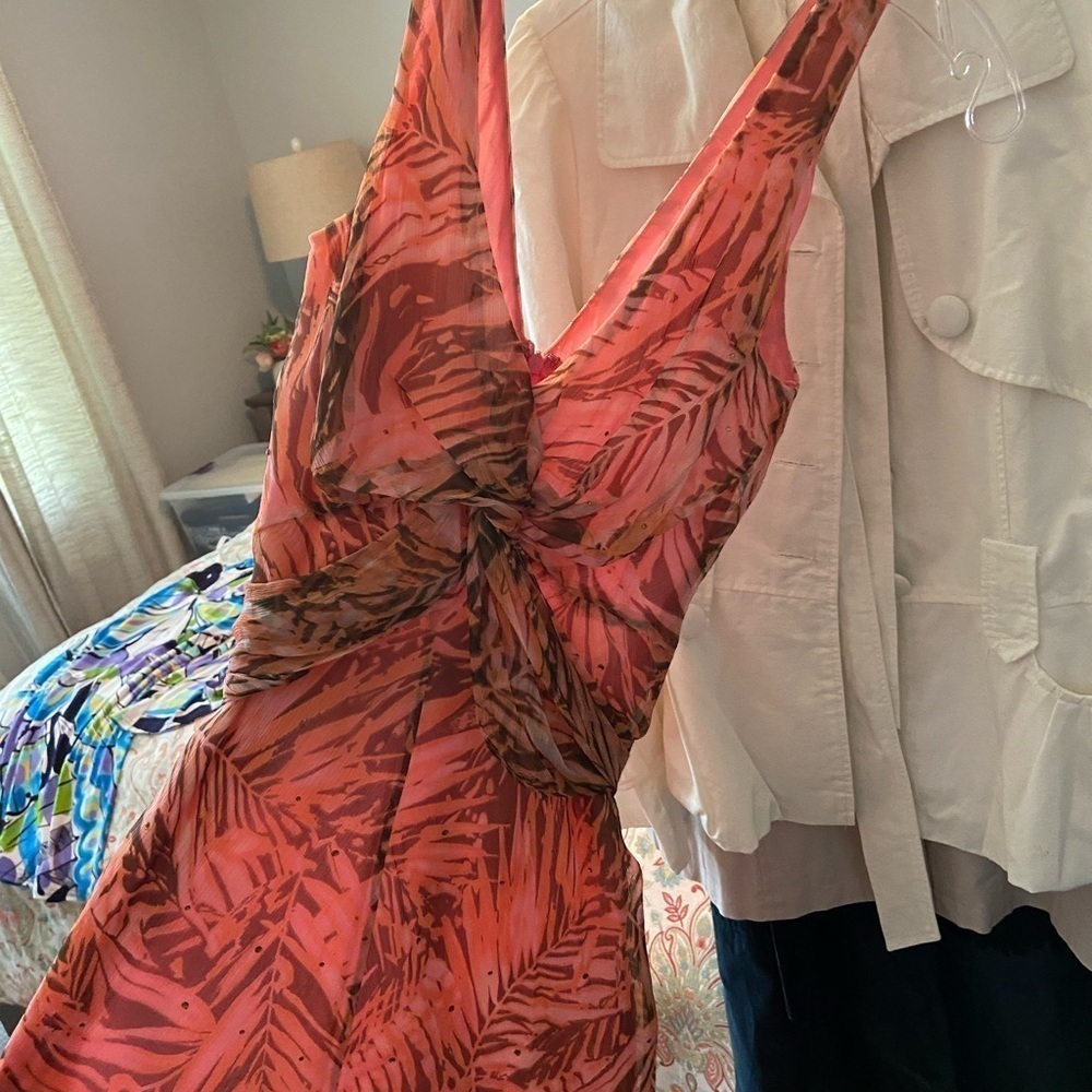 Muse size 8 long dress- zips up - Picture 1 of 12